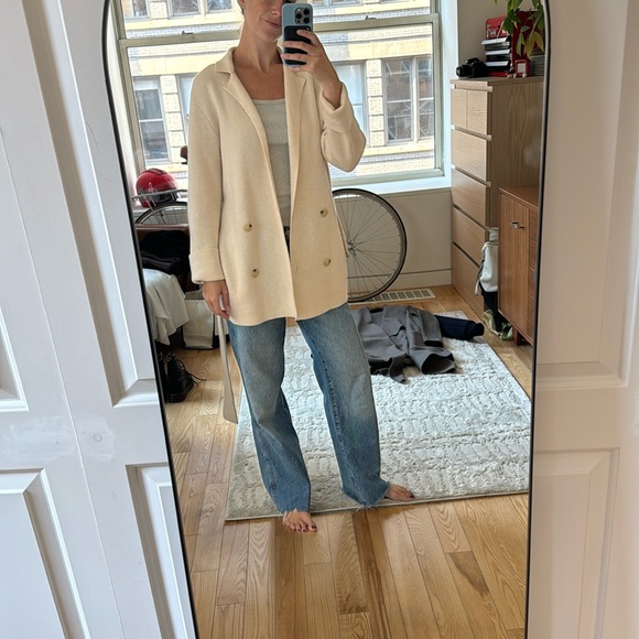 Beautiful Vince wool cashmere blend sweater coat. Ivory size small - Picture 2 of 5